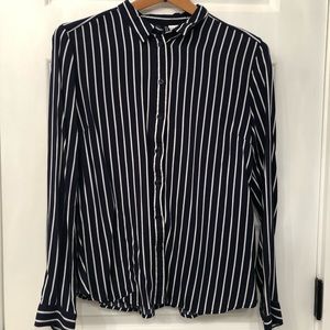 H&M Medium Long-sleeve Button Up